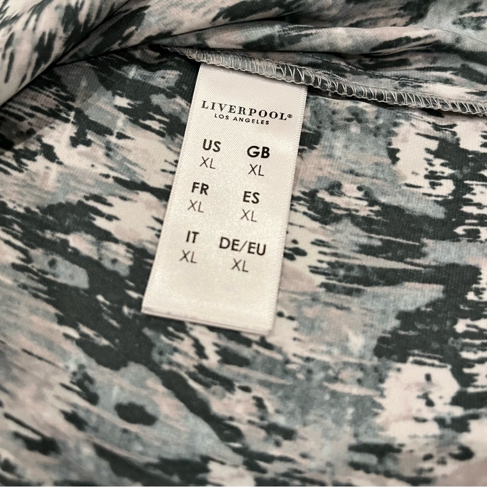 Liverpool Printed V Neck Long Sleeve Button Blouse size XL misty sage ikat - Picture 7 of 15